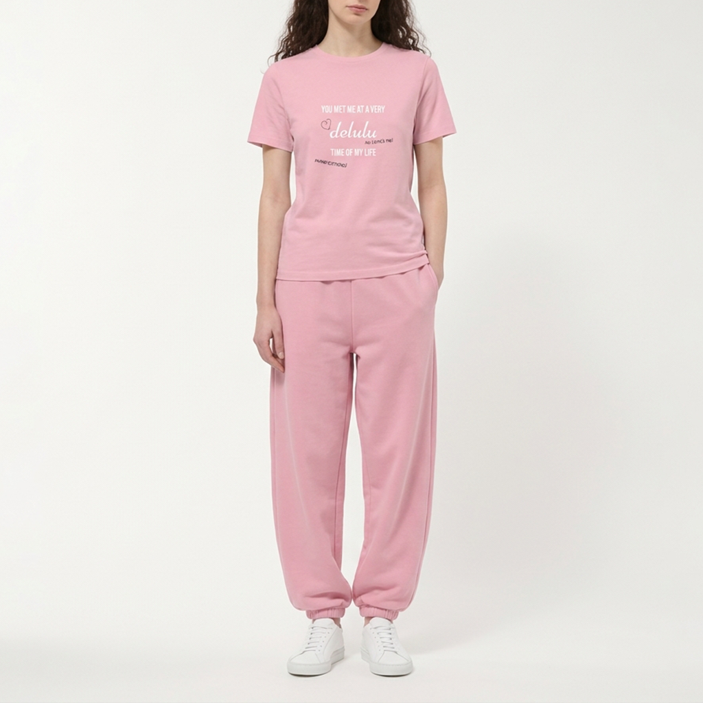 DELULU TIME T-SHIRT